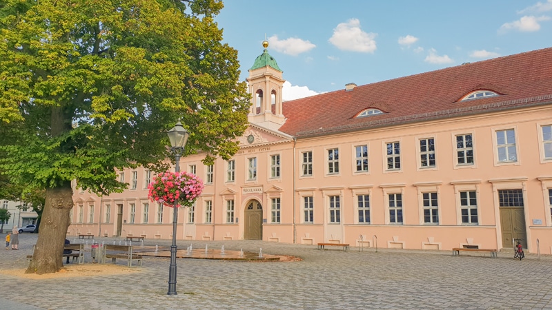 neuruppin-sights-schulplatz-oude-gymnasium