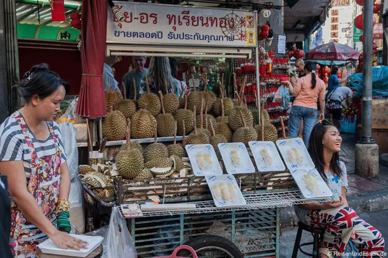 Ein_Tag_in_Bangkok_Chinatown_Durian