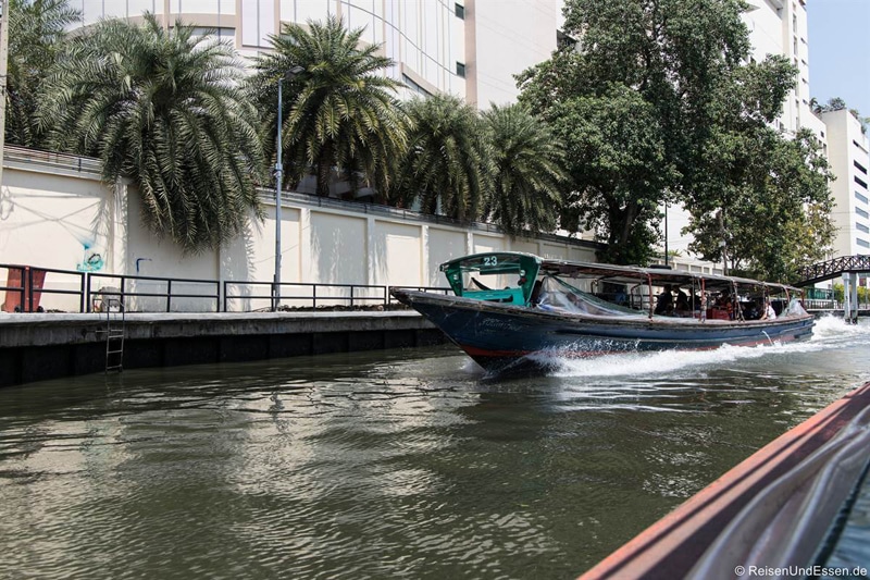 A_day_in_Bangkok_Klong_Boot