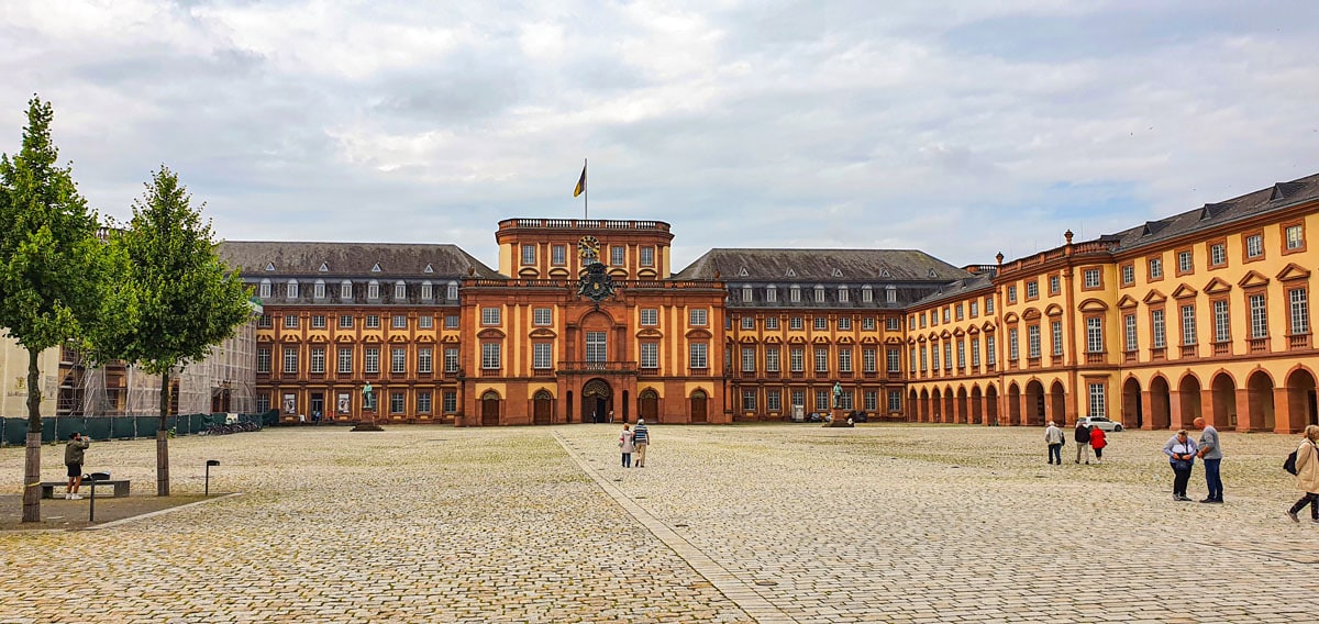 Architektur_mannheim_barockschloss