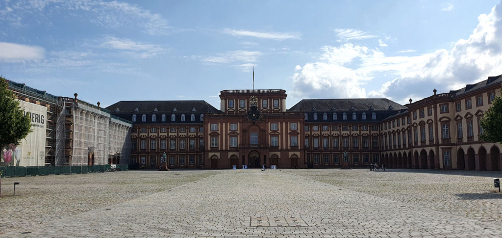 mannheim_sehenswuerdigkeiten_schloss