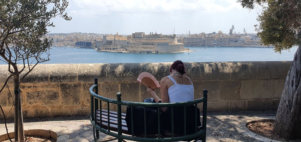 Ein_tag_in_valletta_lower_barrakka_gardens_ausblick