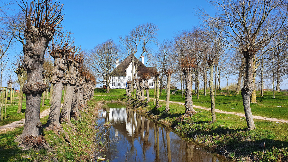 eiderstedt_sehenswuerdigkeiten_roter_haubarg