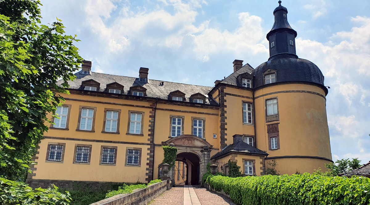 noord-hessen-bezienswaardigheden-Schloss-Friedrichstein-Bad-Wildungen