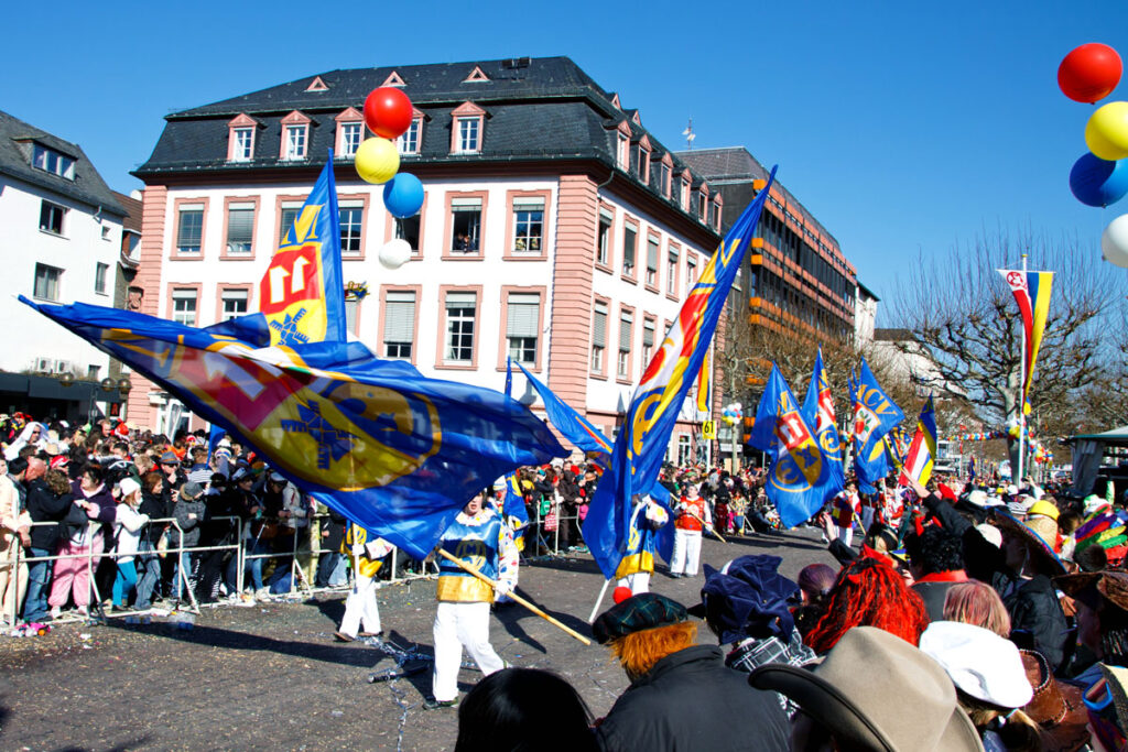 Mainz an einem Tag lohnt sich besonders zur Mainzer Fastnacht