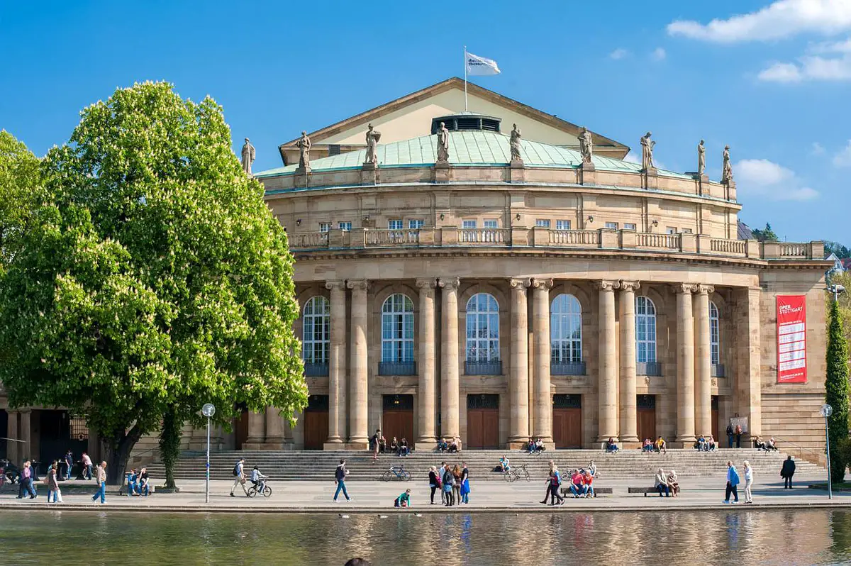 Mit seiner Architektur zählt Stuttgart zu den schönsten Städten in Baden-Württemberg