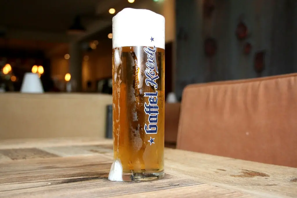 a-day-in-cologne-specialties-koelsch-z