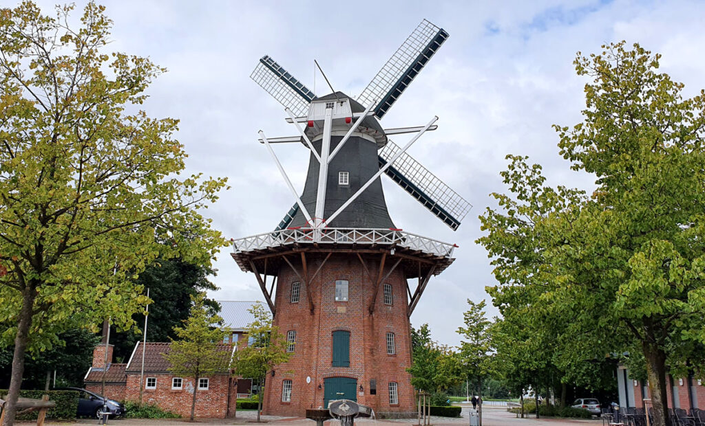 papenburg-sehenswuerdigkeiten-meyers-muehle