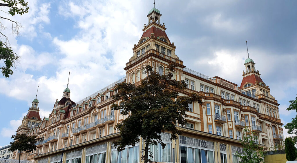 bad-wildungen-sehenswuerdigkeiten-fuerstenhof