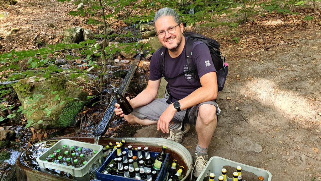 wandern-in-hunsrueck-boerfinker-ochsentour-erfrischung-hirsch-traenke