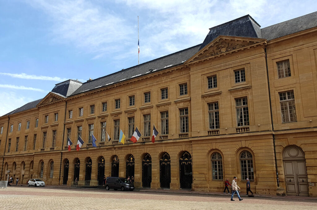 metz-sehenswuerdigkeiten-rathaus-metz