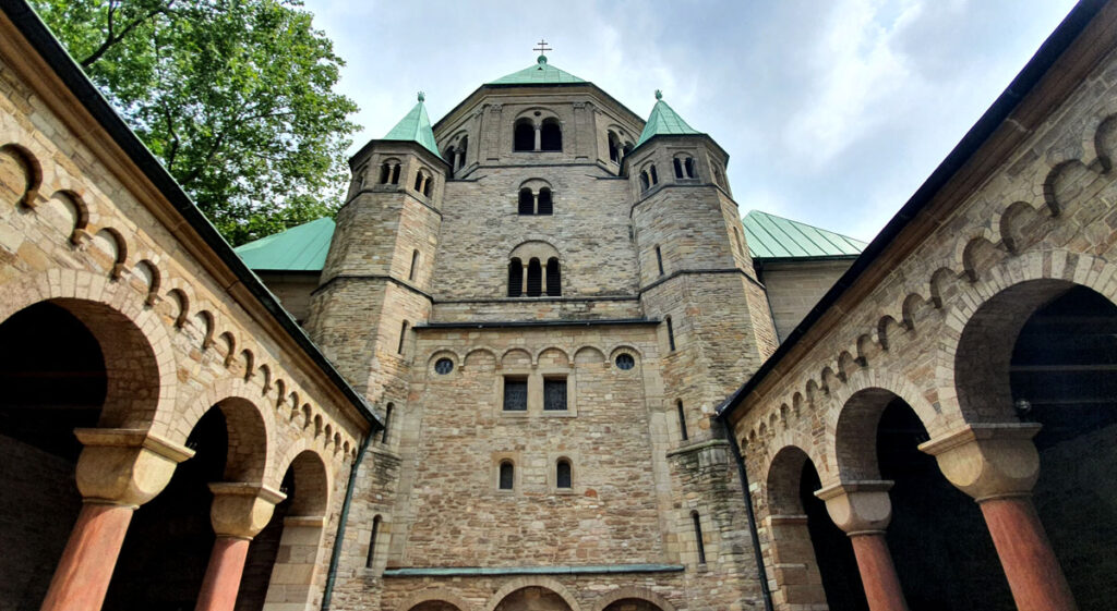 essen-sehenswuerdigkeiten-Essener-Dom