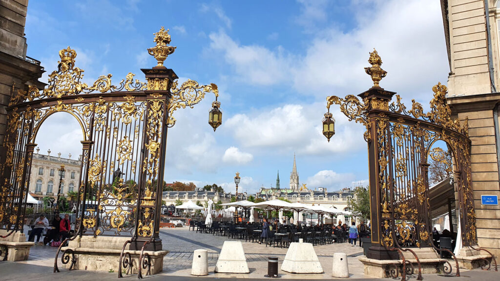 nancy-sehenswuerdigkeiten-Place-stanislas-torbogen