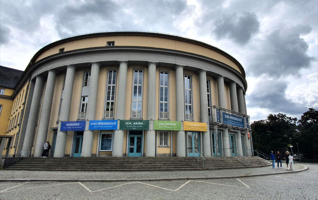 saarbruecken-sehenswuerdigkeiten-saarlaendisches-staatstheater