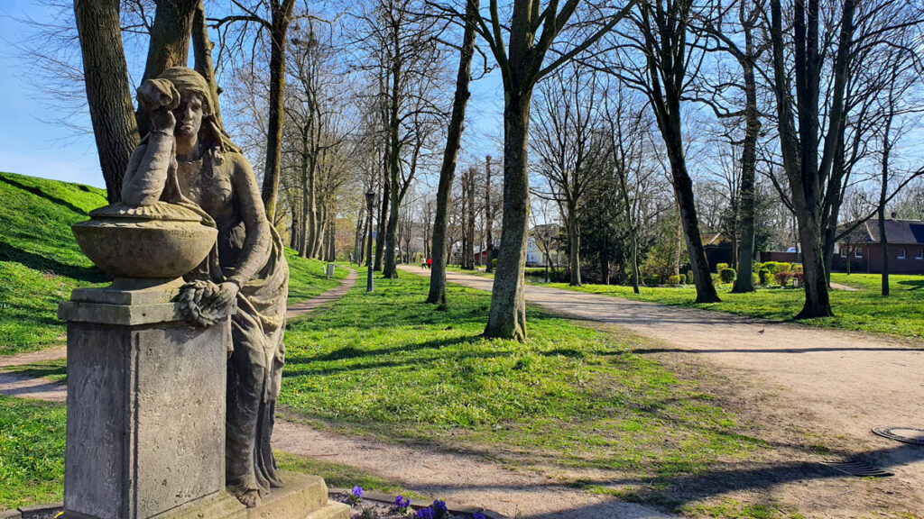 toenning-sehenswuerdigkeiten-schlossgarten