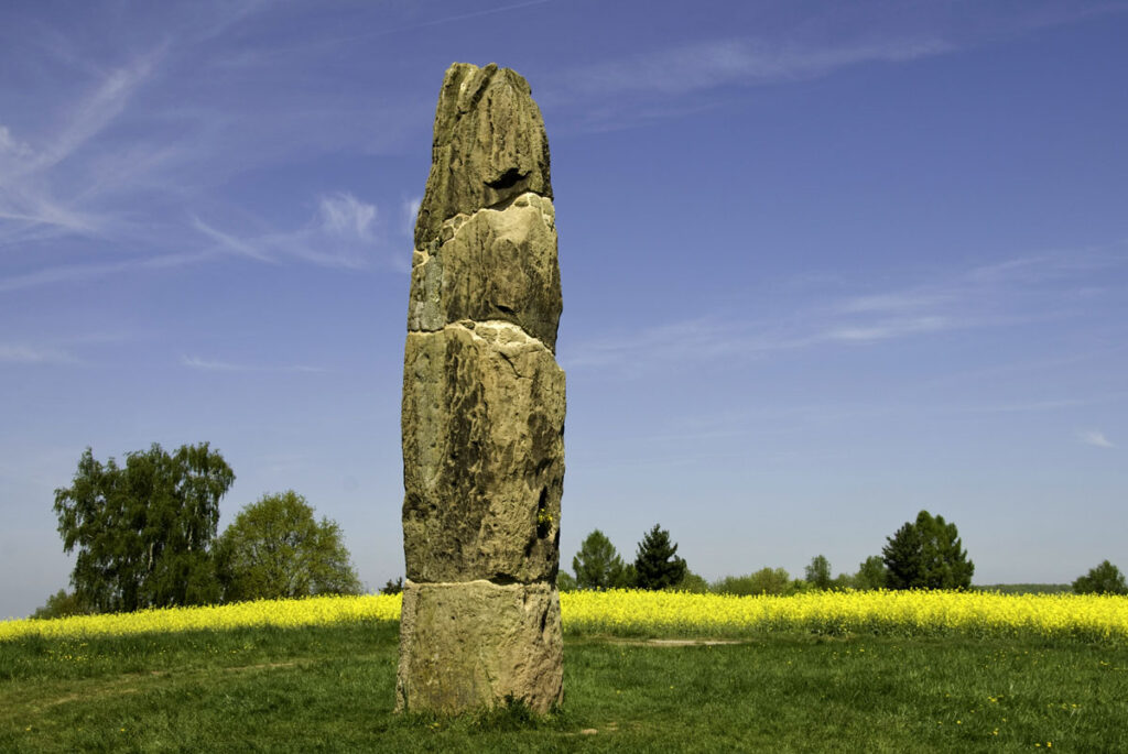 schoensten-staedte-im-saarland-blieskastel-Menhir-Gollenstein