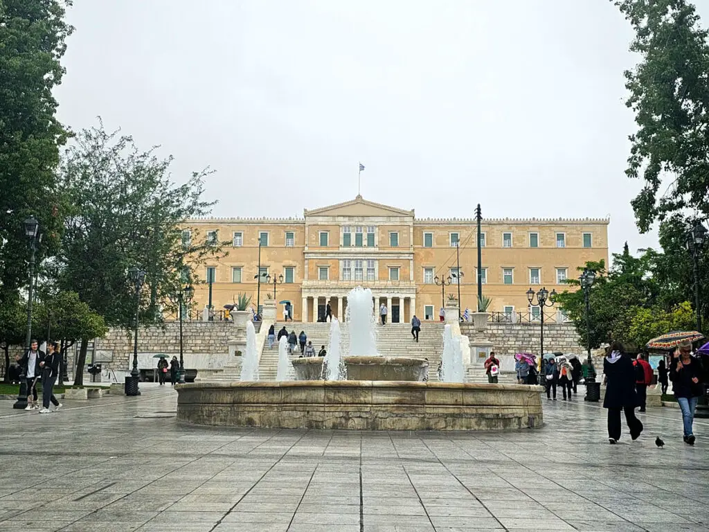 athen-sehenswuerdigkeiten-syntagma-platz