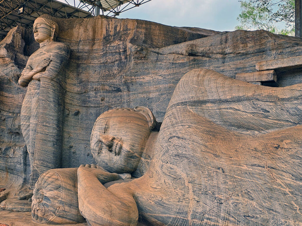 sri-lanka-sehenswuerdigkeiten-polonnaruwa-Gal-Viharaya