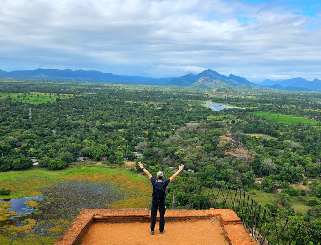 sri-lanka-sehenswuerdigkeiten-sigiriya-loewenfelsen-aussicht