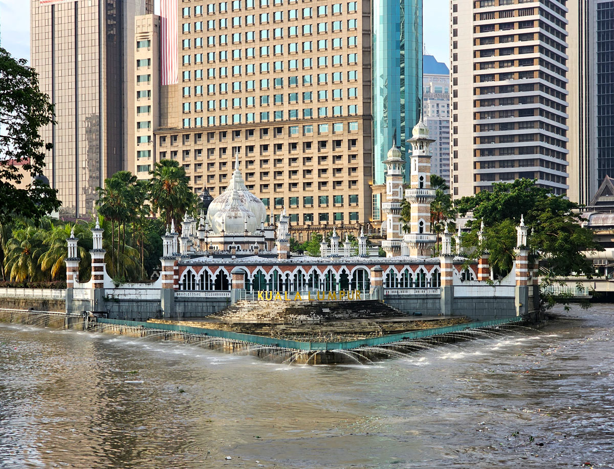 kuala-lumpur-an-einem-tag-Jamek-Moschee