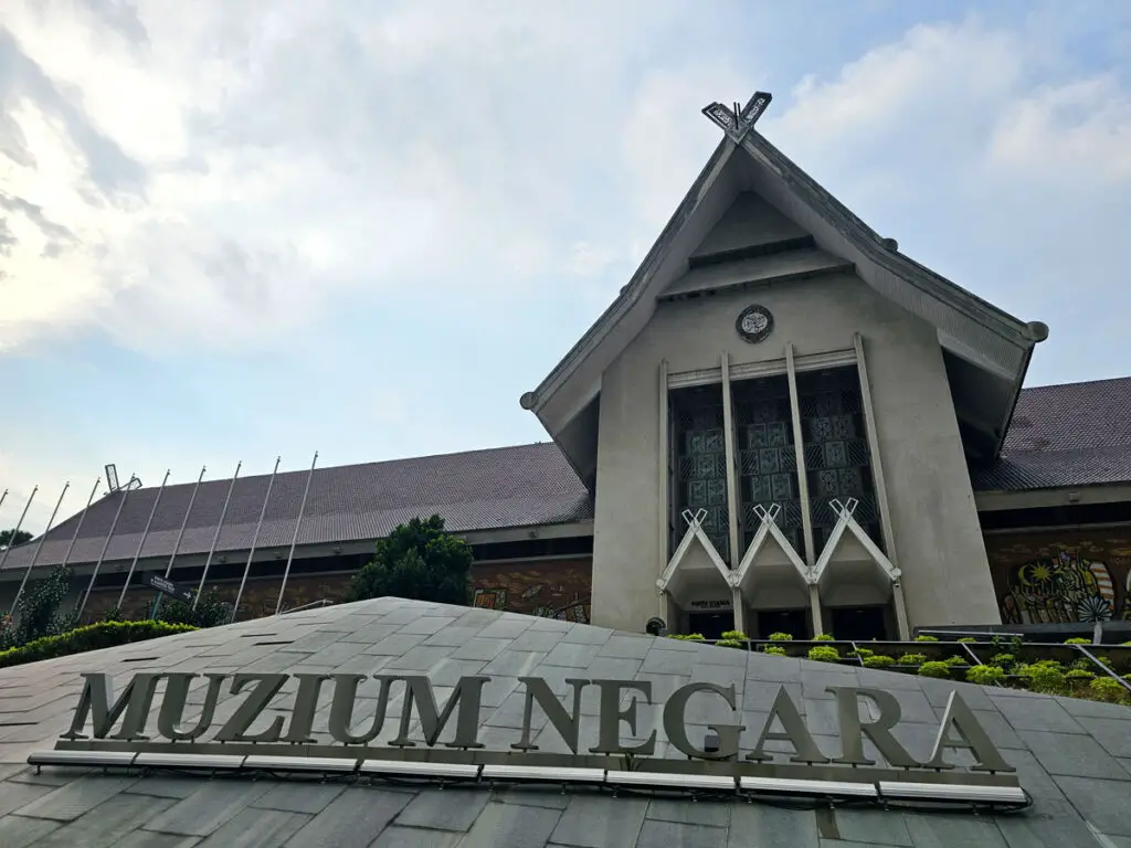 kuala-lumpur-an-einem-tag-nationalmuseum-malaysia
