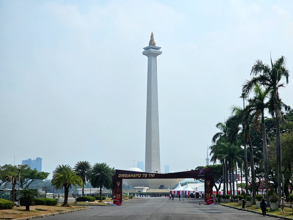 ein-tag-in-jakarta-monas