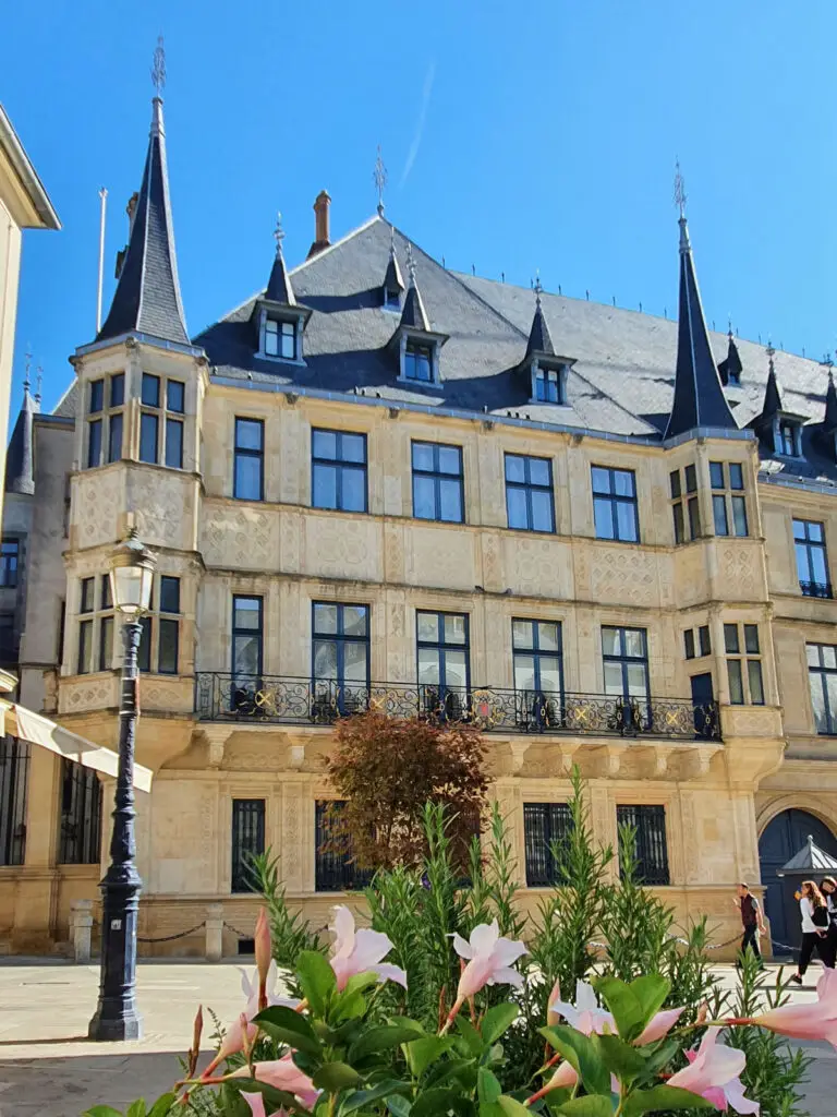 ein-tag-in-luxemburg-palast