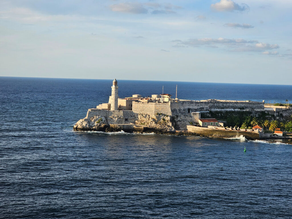 ein-tag-in-havanna-Castillo-Tres-Reyes-Morro