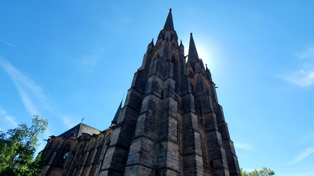 ein-tag-in-marburg-elisabethkirche